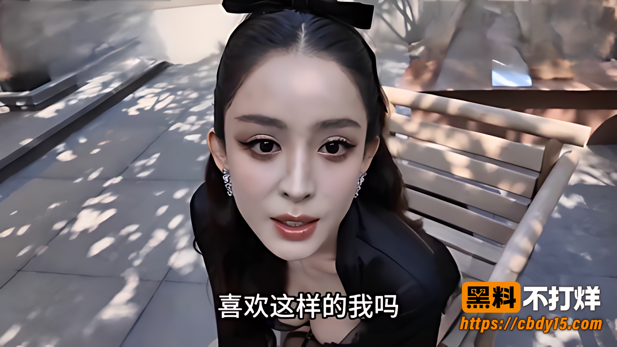 AI换脸古力娜扎身穿蓝色蕾丝内衣1