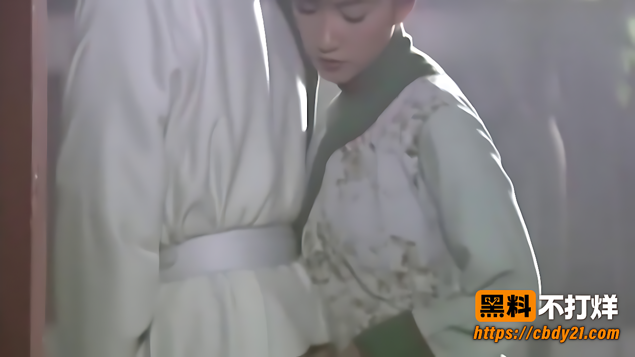 AI魔改古天乐化身乾隆大帝与女性接吻12