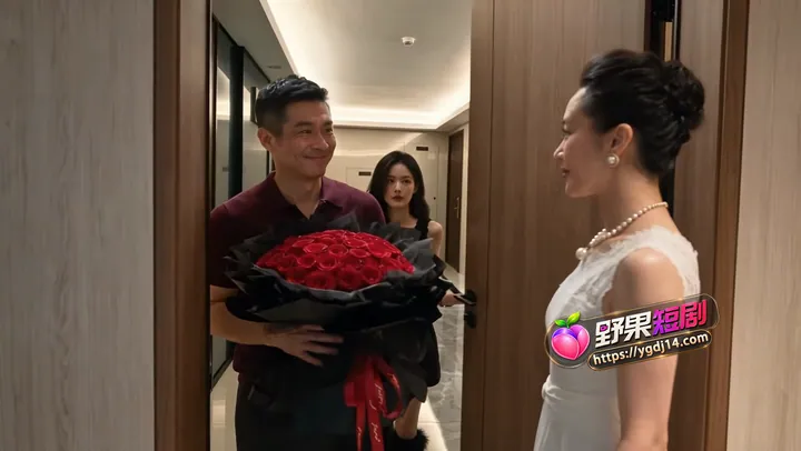 AI短剧《靠妈上位》第13集  4