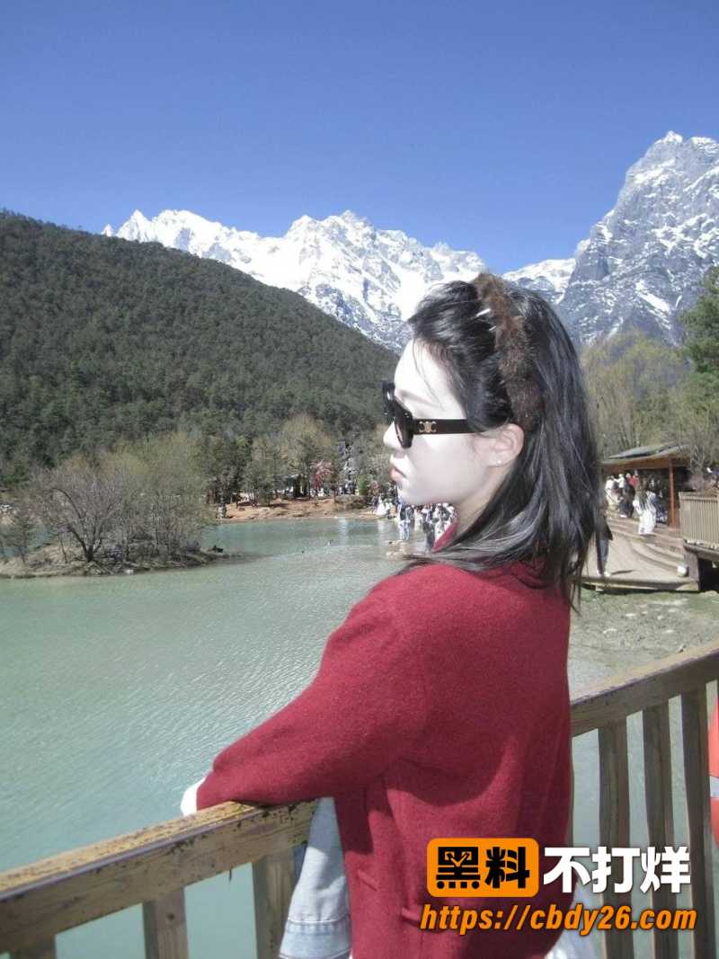 经典白嫩气质女大7