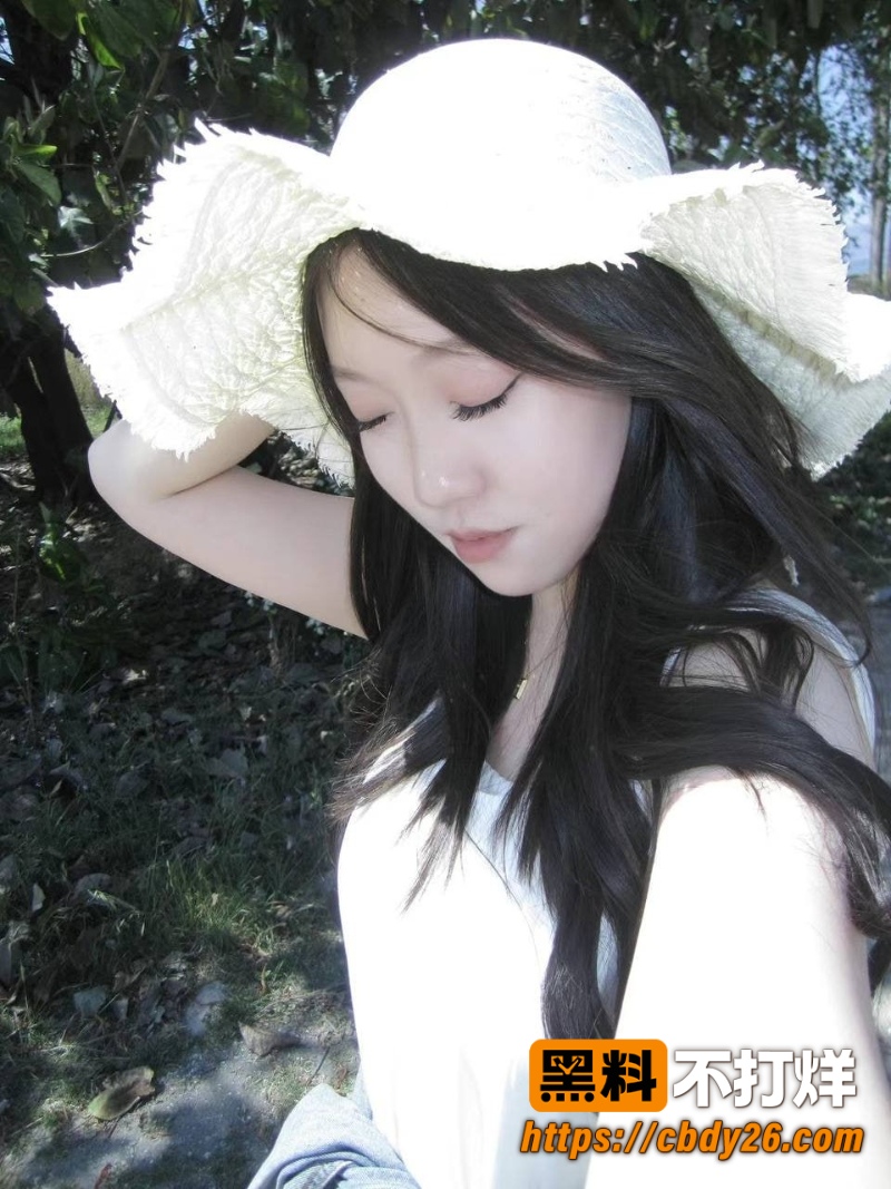 经典白嫩气质女大13