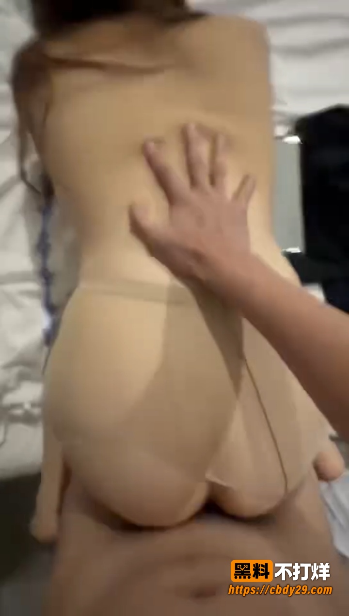 抖音高颜值少女 CR3 性爱自拍流出 6