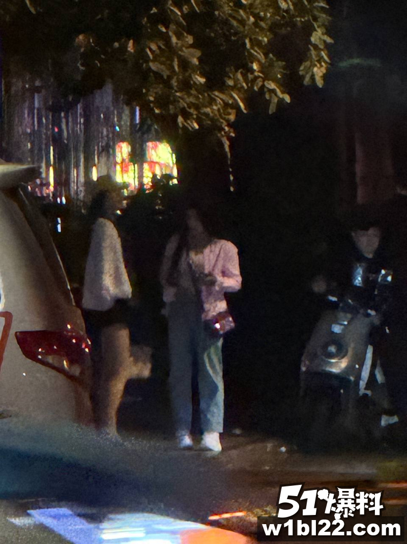 网传站街女 卷王鸡婆们 骑电动车接客 服务太到位直接拉满 价格战加服务战 底层内卷越来越狠