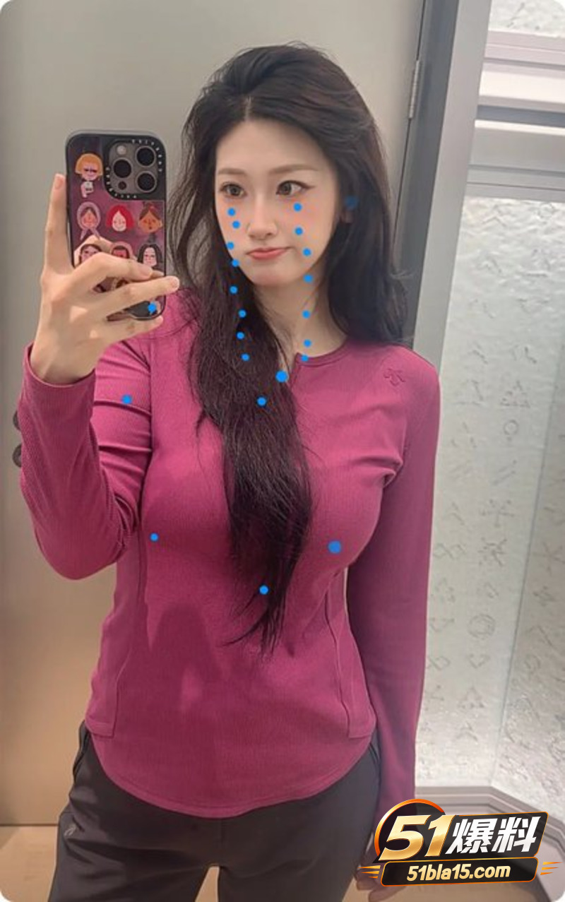 佳木斯迪桑特 女销售 刘佳 试衣间做爱视频流出 偷情顾客老公裸照曝光 全网疯传彻底社死