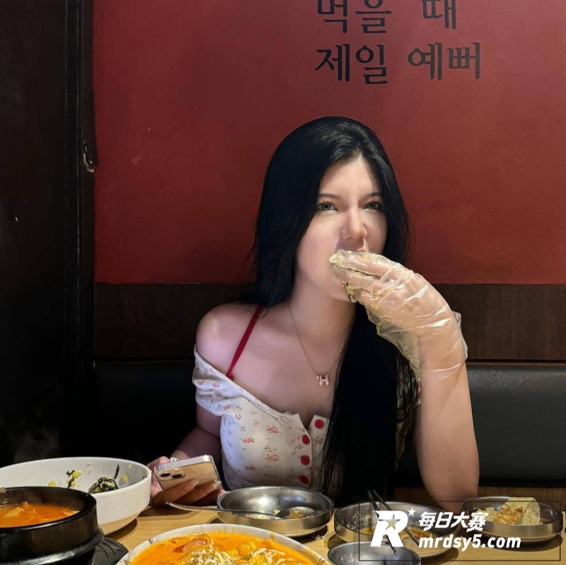 极品高颜值模特儿 H相关图片2