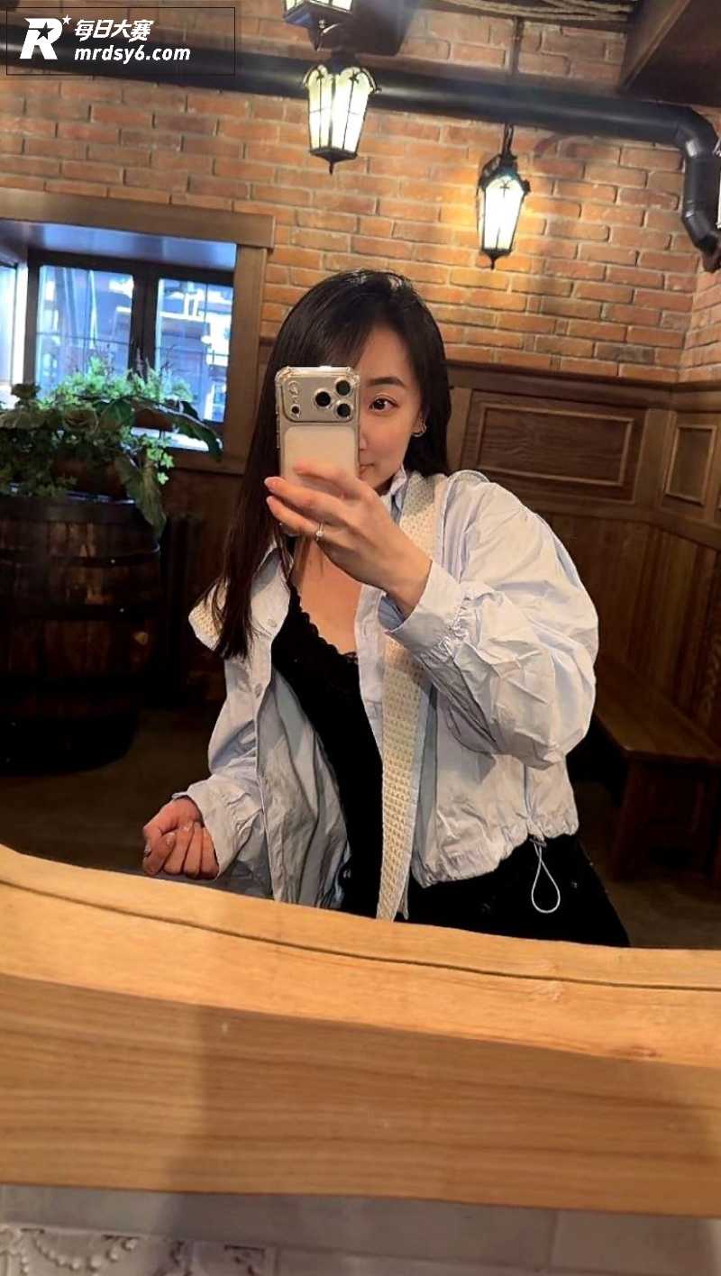 湖北武汉高颜值小少妇相关图片1