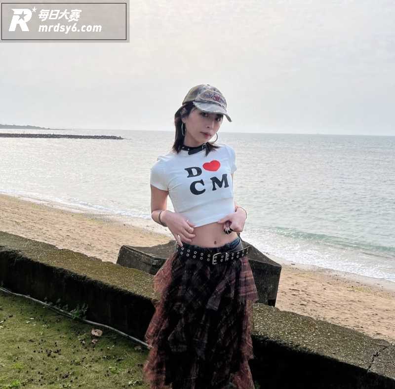 极品高颜值女大学生网相关图片4