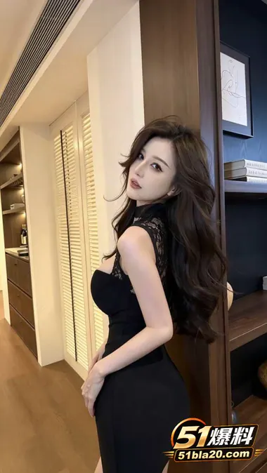 1020 720